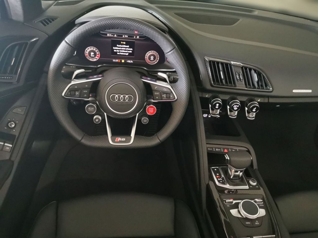 Audi R8 Spyder | V10 | Quattro | 620 koní | pohon všech kol | šedá Nardo | karbon | maximální výbava | předváděcí auto skladem | nejlepší R8 všech dob | skvělá investice | více info a nákup online | auto eshop | AUTOiBUY.com